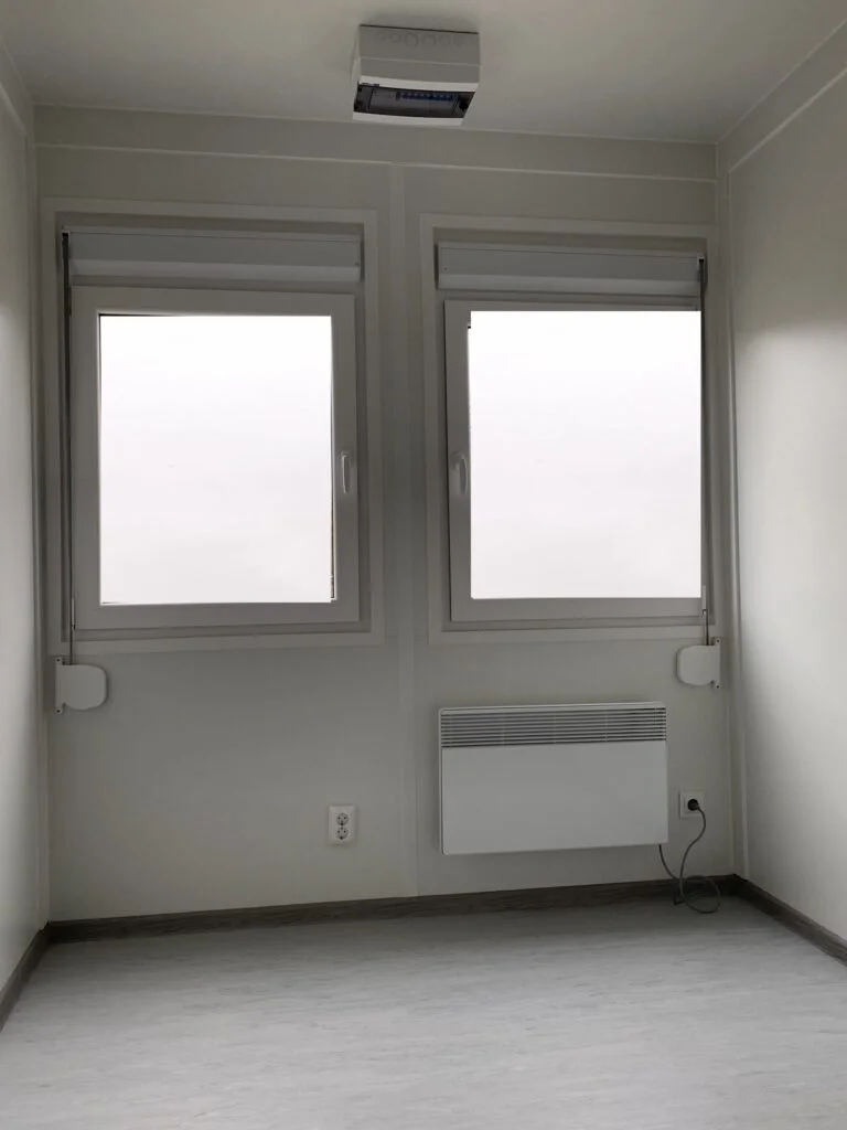 20 ft Office Container with Mini Kitchen – Photo 4